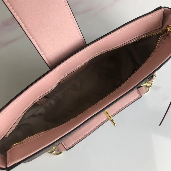 M&K Carmen Logo Shoulder Bag - Picture 8 of 9